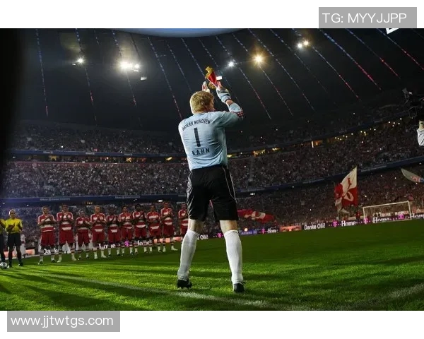 当今足坛巨星邂逅昔日传奇前辈共话绿茵梦想与传承 当今足坛巨星邂逅昔日传奇前辈共话绿茵梦想与传承